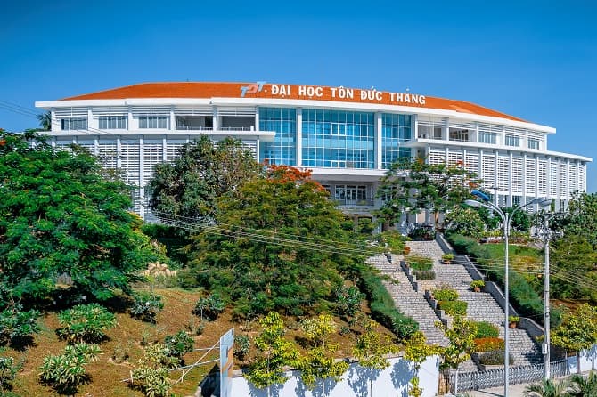 Ảnh đại diện review trường Đại học Tôn Đức Thắng (TDTU)